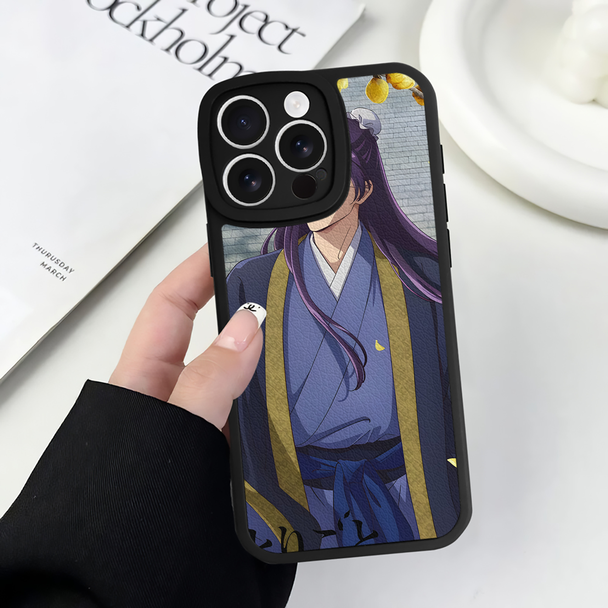 薬屋のひとりごと The Apothecary Diaries 【iPhone 16シリーズ対応】シリコンスマホケース（レザー調） 材質：シリコン